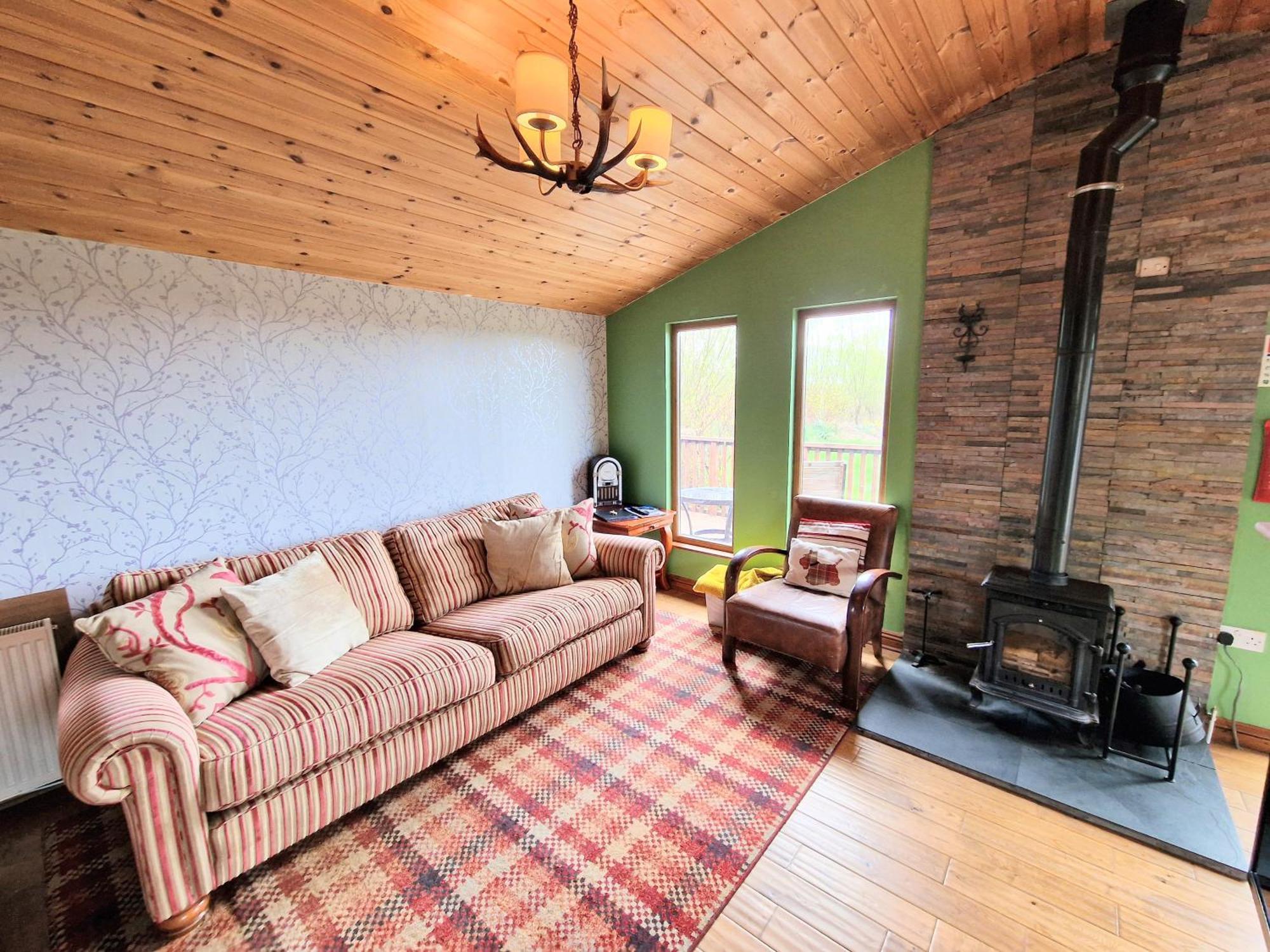 Torridon 1 With Private Hot Tub - Fife - Loch Leven - Lomond Hills- Pet Friendly Villa Kelty Exterior photo
